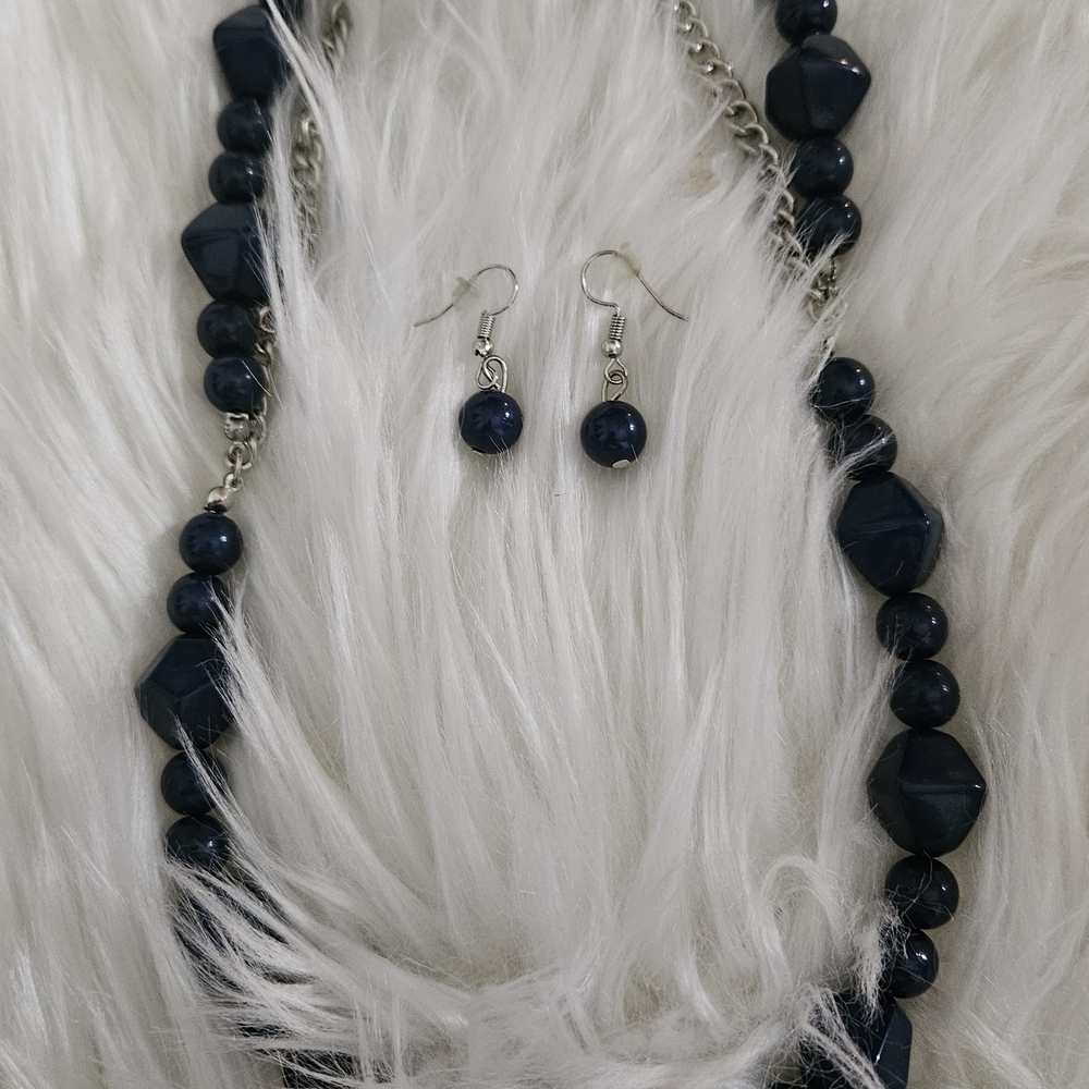 & Other Stories Navy Beaded Necklace and Earring Set